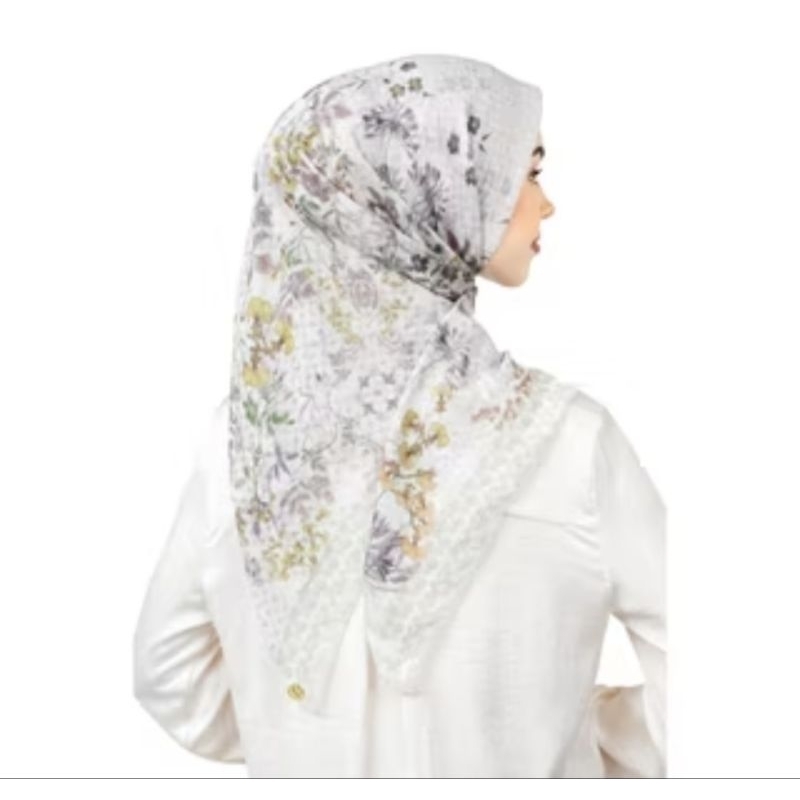 Orchidea Scarf Jasmine Black Nada Puspita