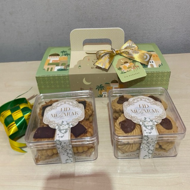 

Paket Hampers 2 box cookies premium hampers Lebaran