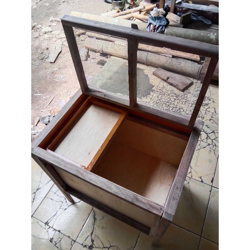 box jangkrik pakan burung + 1 kotak ulat portable / kandang jangkrik pakan burung