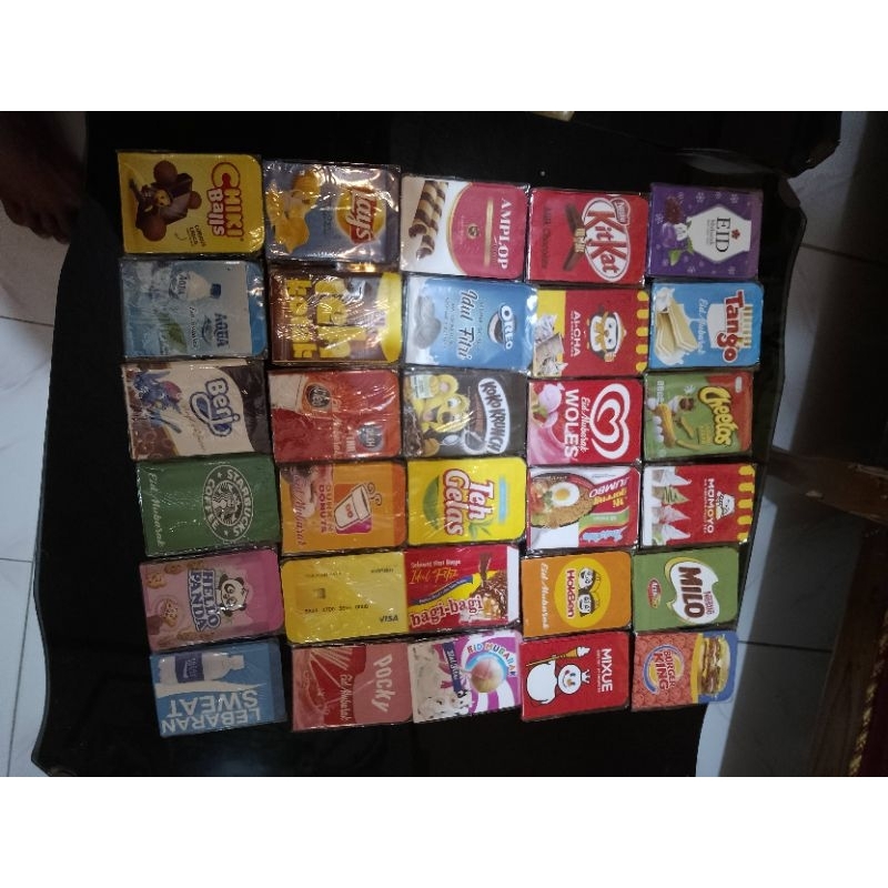 

Amplop lebaran karakter