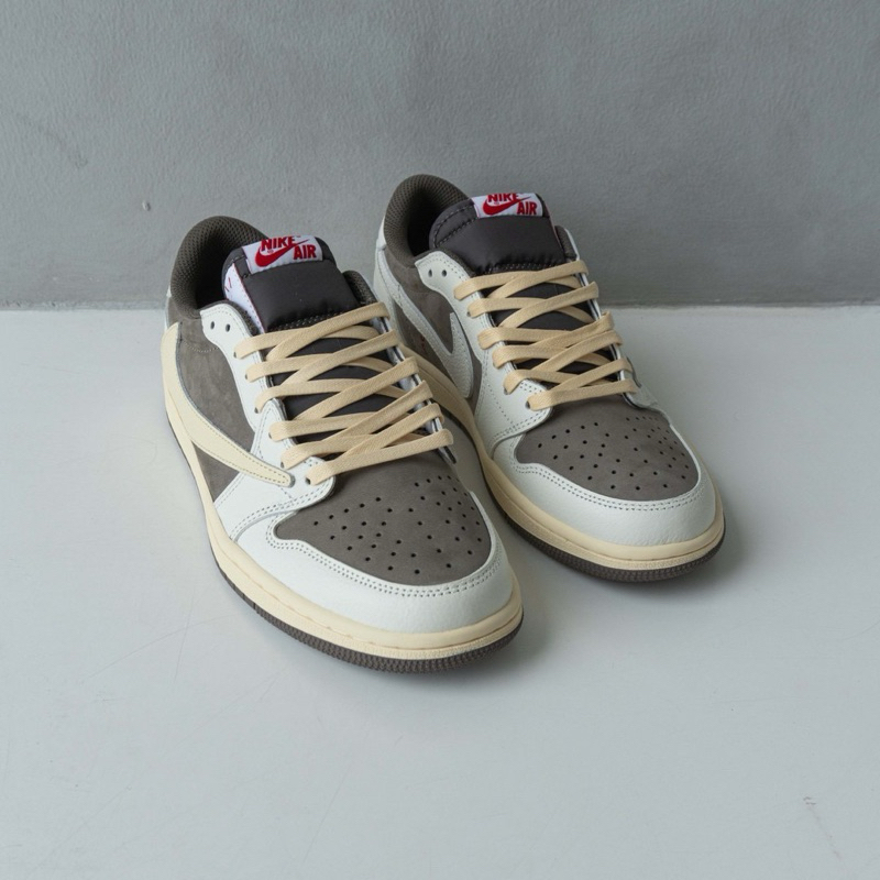Sepatu Air Jordan Low x Travis Scott Reverse Mocha Authentic