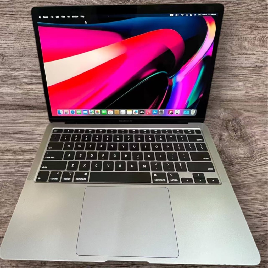 Macbook Pro 2018 13" Quad Core i7 16/512GB Touchbar