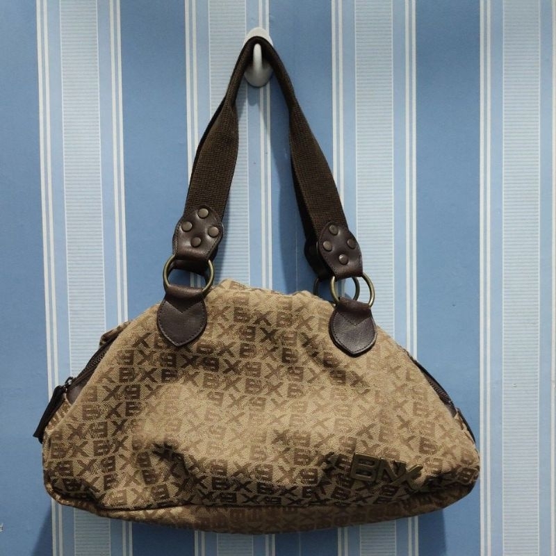 Tas Selempang Wanita Merk BNX