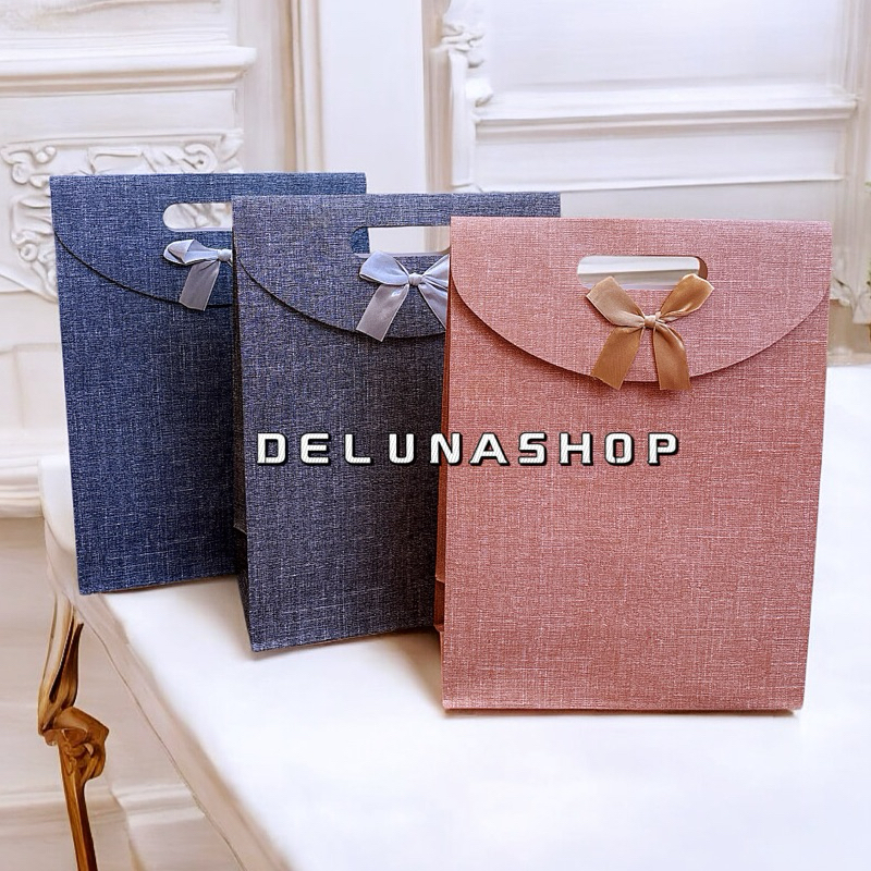 

Delunashop DL80A Paper Bag SIZE L Campur motif Paper Bag bunga tas kertas baju tas ulang tahun souvenir pembungkus kado ukuran paper bag botol air minum