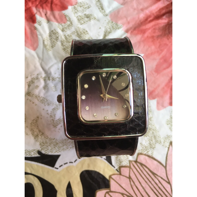 Jam tangan Oriflame