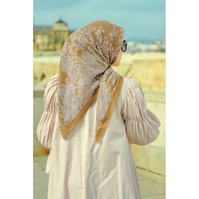 Granada caramel new buttonscarves