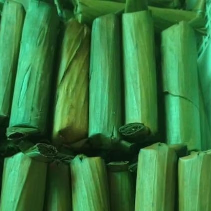 

Lontong bungkus daun Pisang per 10 pcs