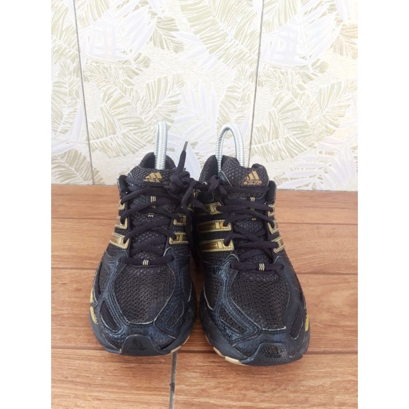 Sepatu Adidas Second Branded