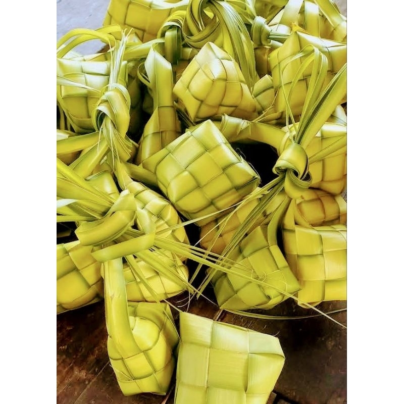 

KETUPAT KASONGAN PER IKAT ISI 10