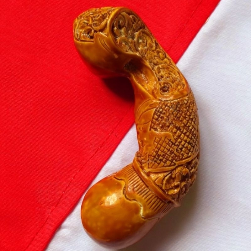 deder keris antik | hulu keris mirip gading | handle keris tulang | gagang keris  no 043