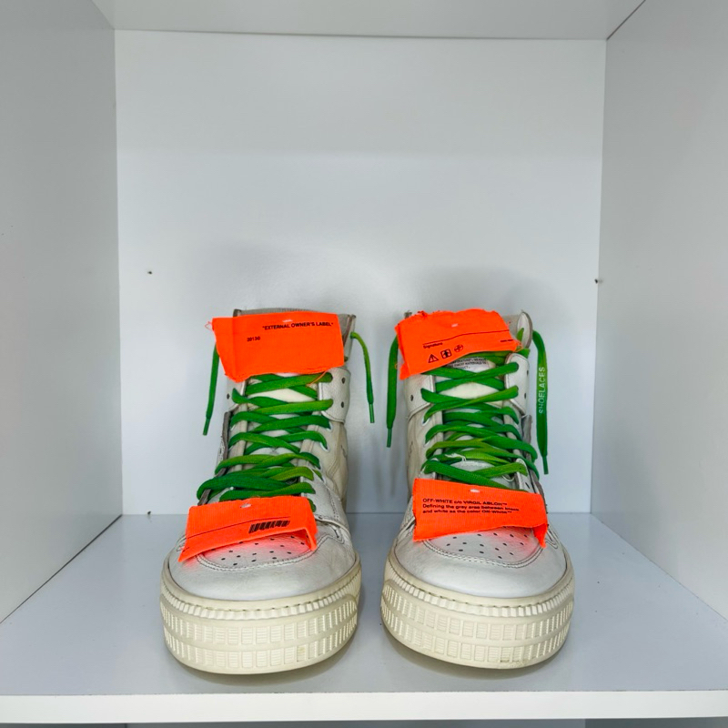 41. Off White 3.0 Court Authentic
