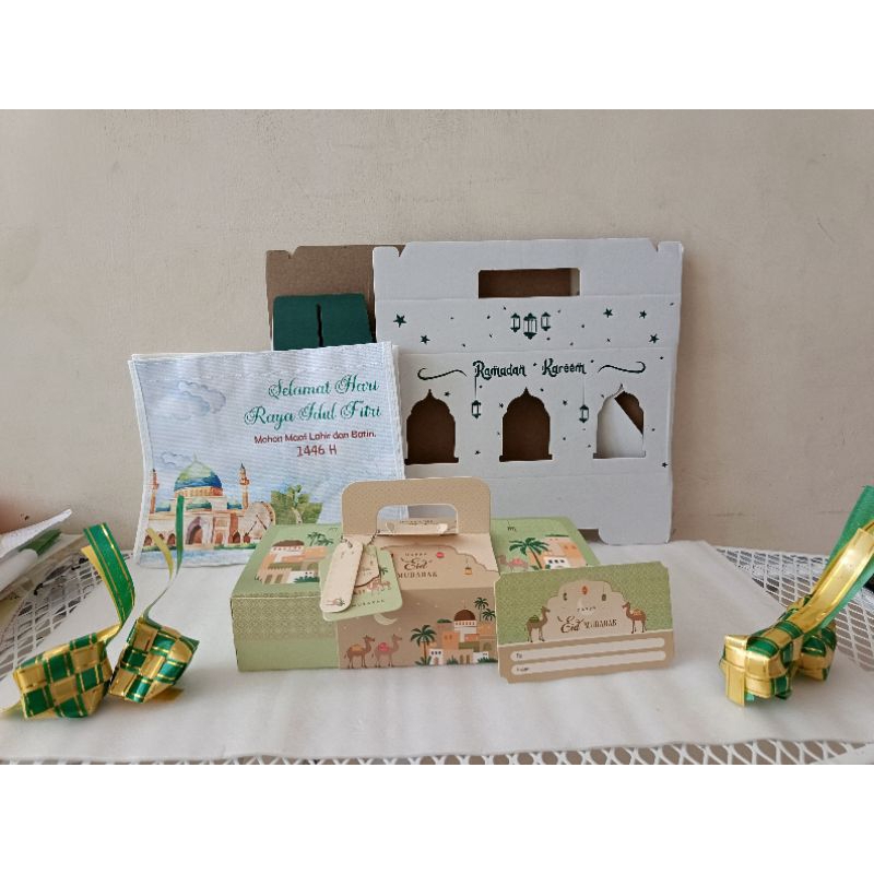

Hampers Lebaran Cookies 2Toples 250gr