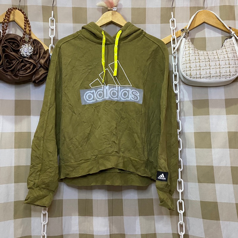 147 Hoodie Adidas Hijau Pria