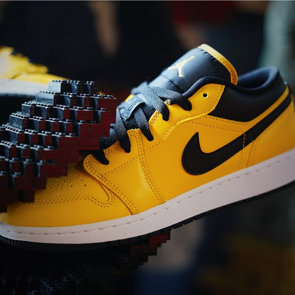 Air Jordan 1 Low University Gold Black (GS)