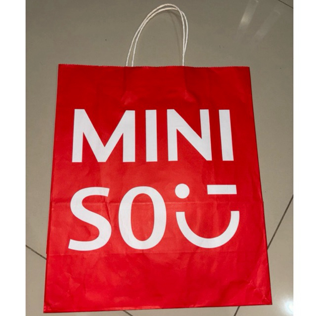 

preloved paper bag miniso stroberi