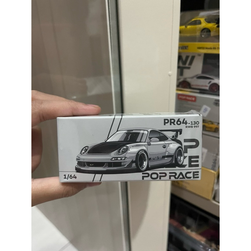 Pop Race Porsche 997 RWB skala 1/64