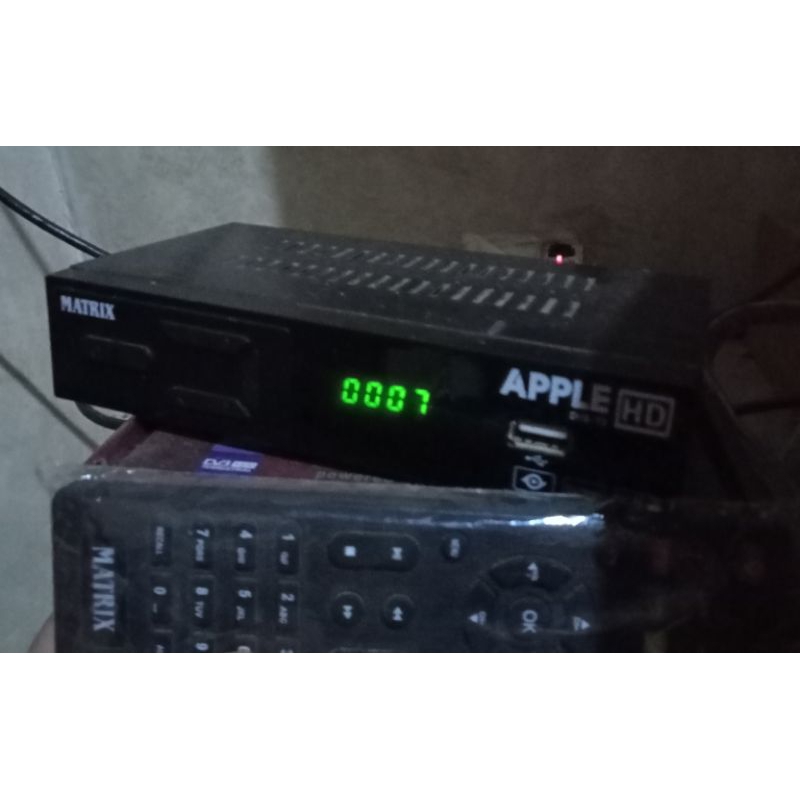 stb matrix apel merah r lengkap dus remot ada