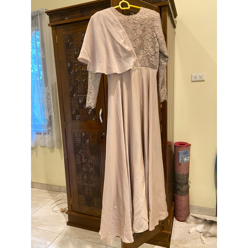 (Preloved) Dress Wanita Graduation Warna Mocca