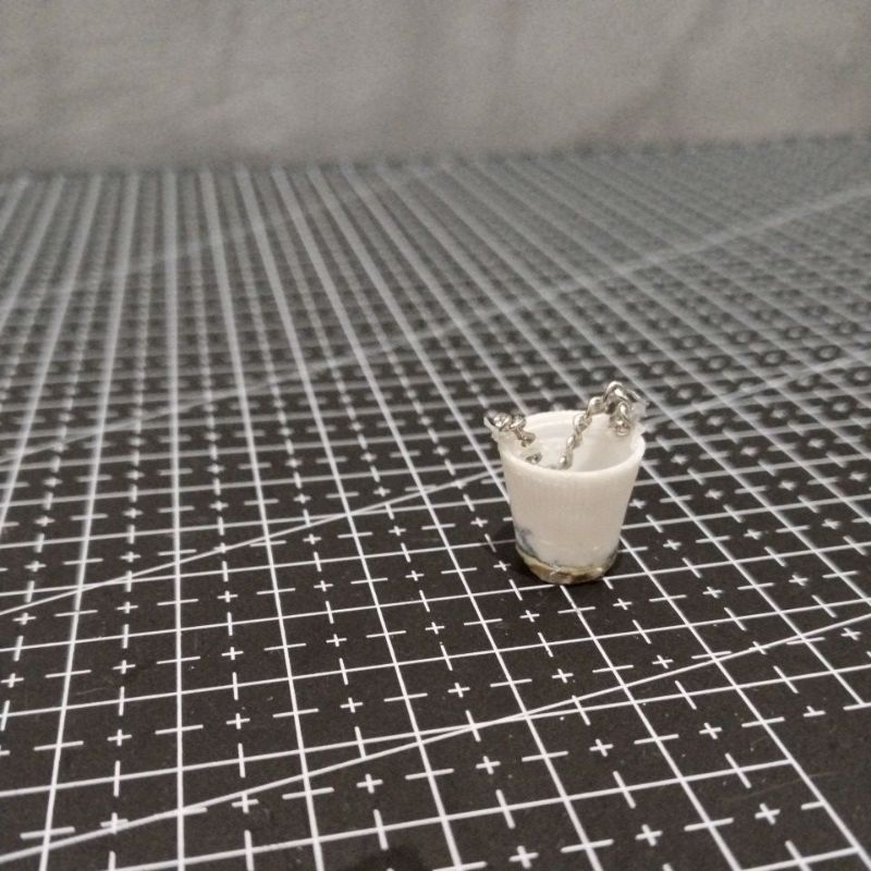 ember miniatur truk plastik