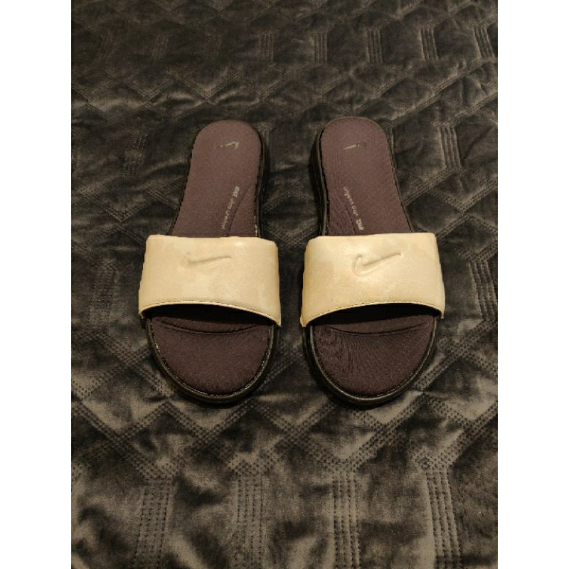 PRELOVED Sandal Pria/wanita