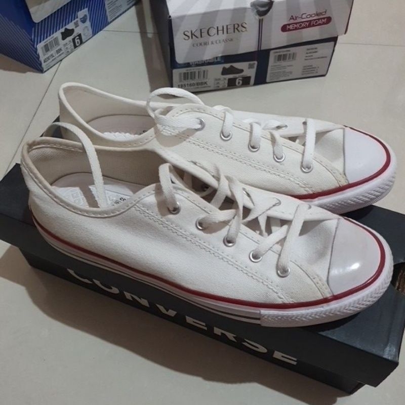 Sepatu Con 564981C (EX DISPLAY)