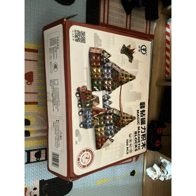 Preloved magnetic tiles