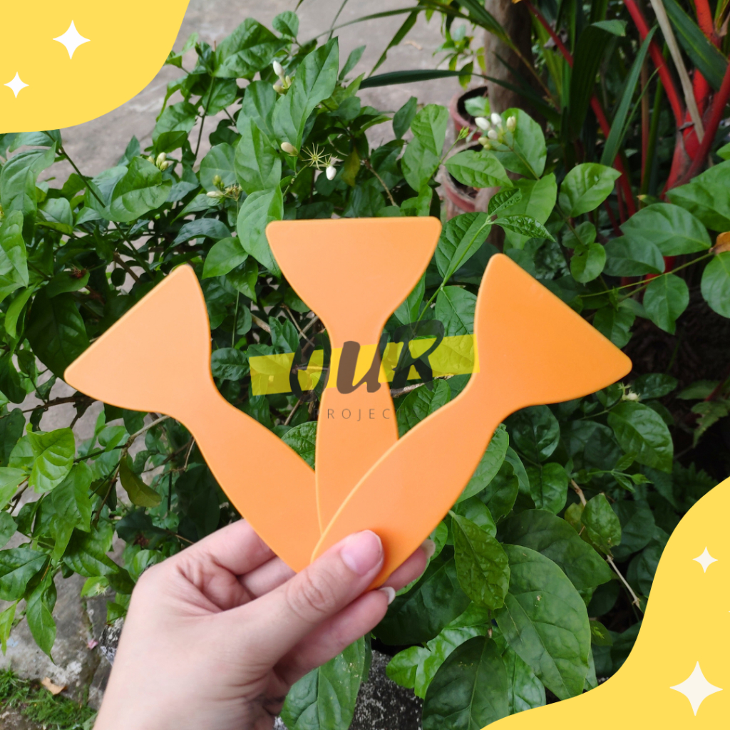 

SCRAPER PLASTIK/ ALAT PASANG STIKER/ SCRAP/ LONG HANDLE/ TRIANGULAR [Our_projects]