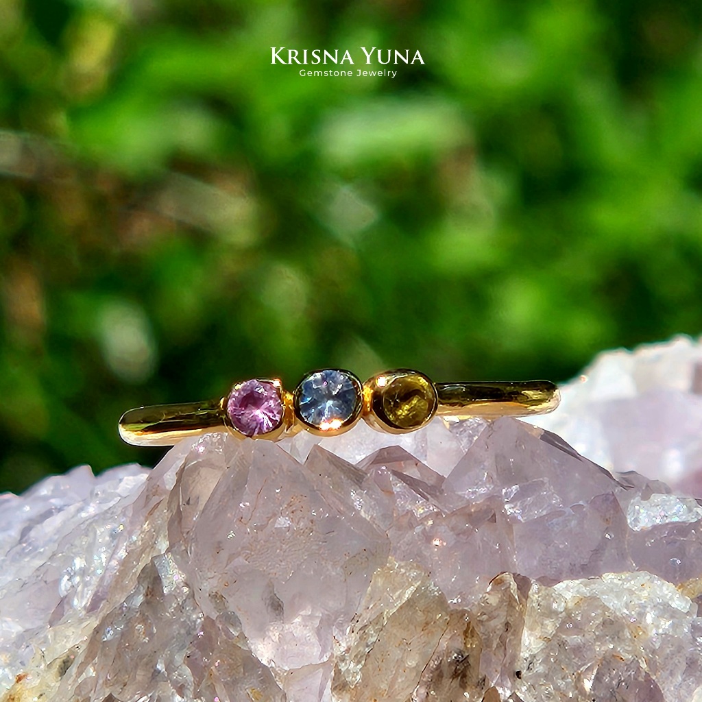 Natural Srilankan Multicolor Sapphire Ring