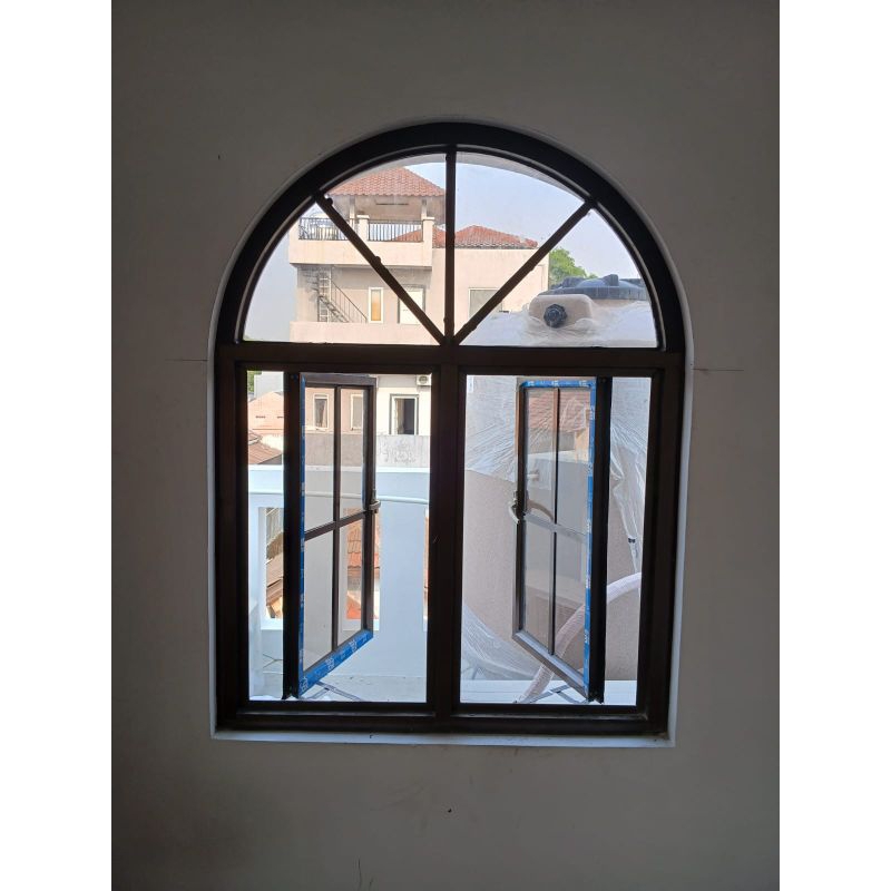 JENDELA LENGKUNG ALUMINIUM