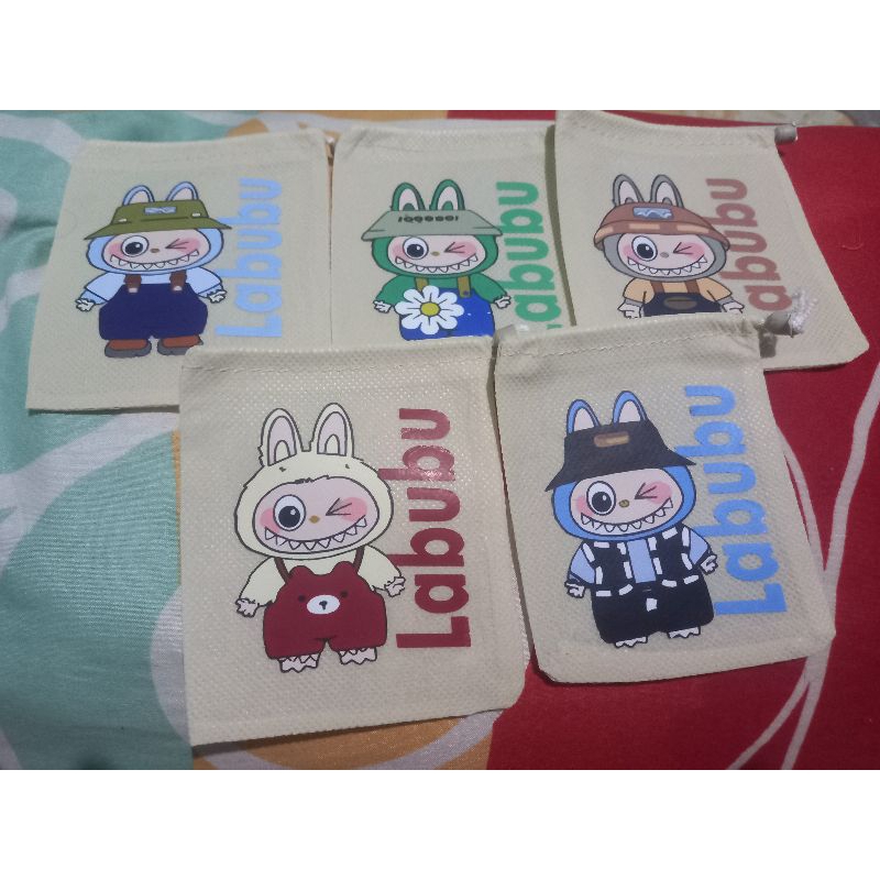 

Amplop Lebaran Labubu