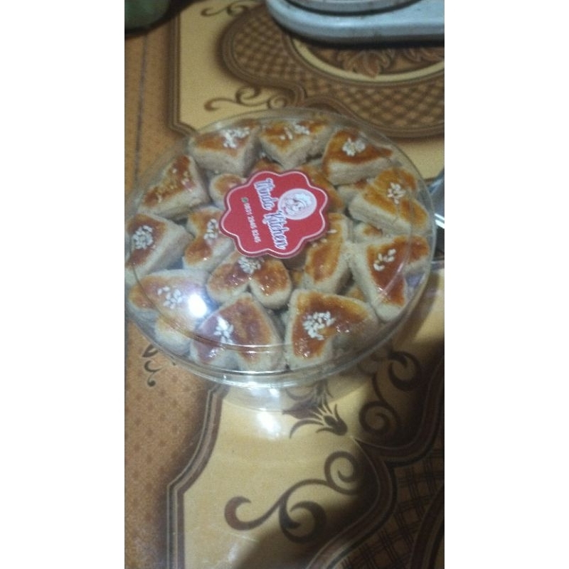 

250gr kue kacang // kue kering kacang //jajanan manis gurih