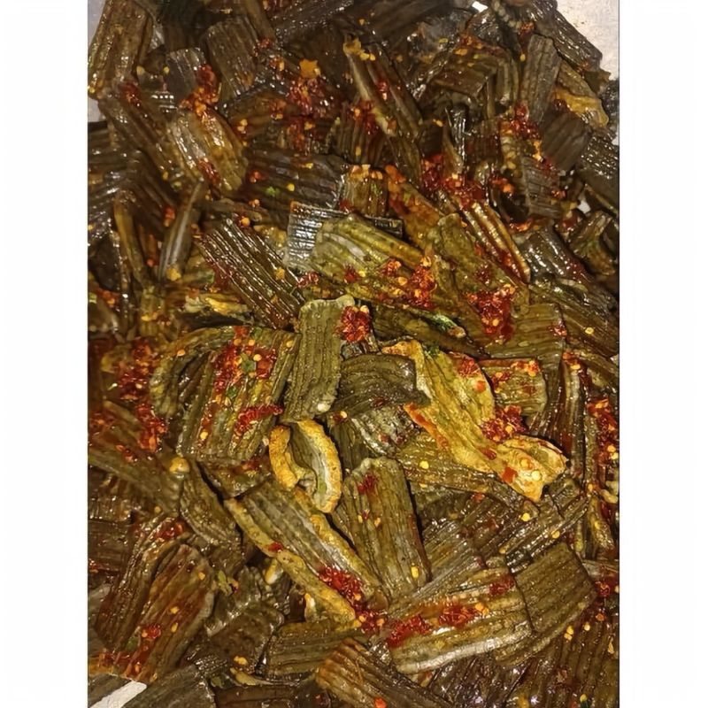 

Kerupuk jengkol pedas ekstra daun jeruk gurih nikmat