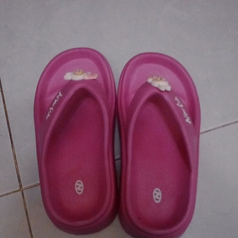 Sandal anak kecil cewek