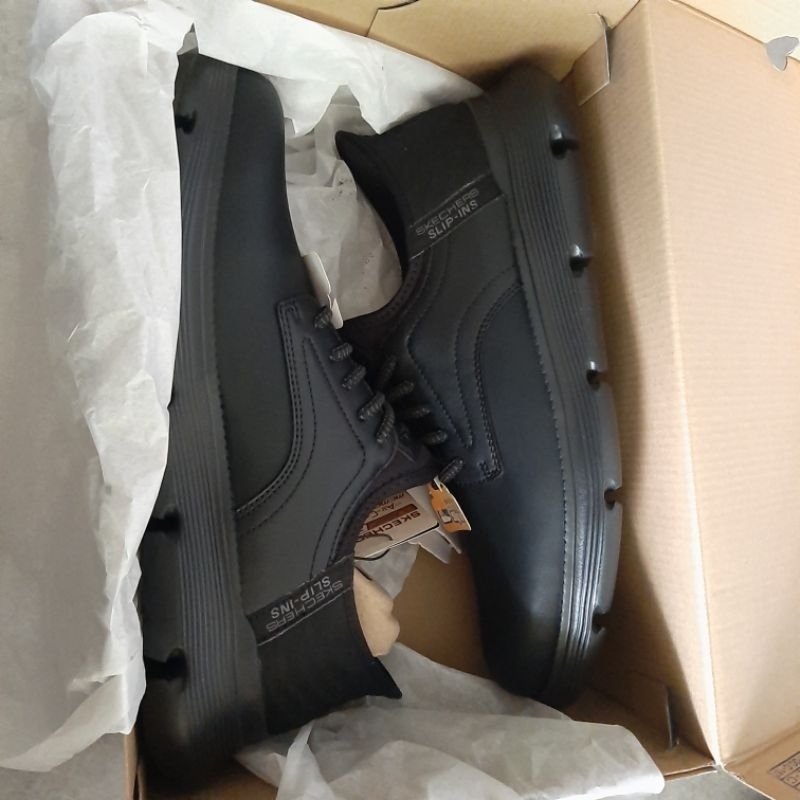 Skechers Garza Gervin size 44 BNIB