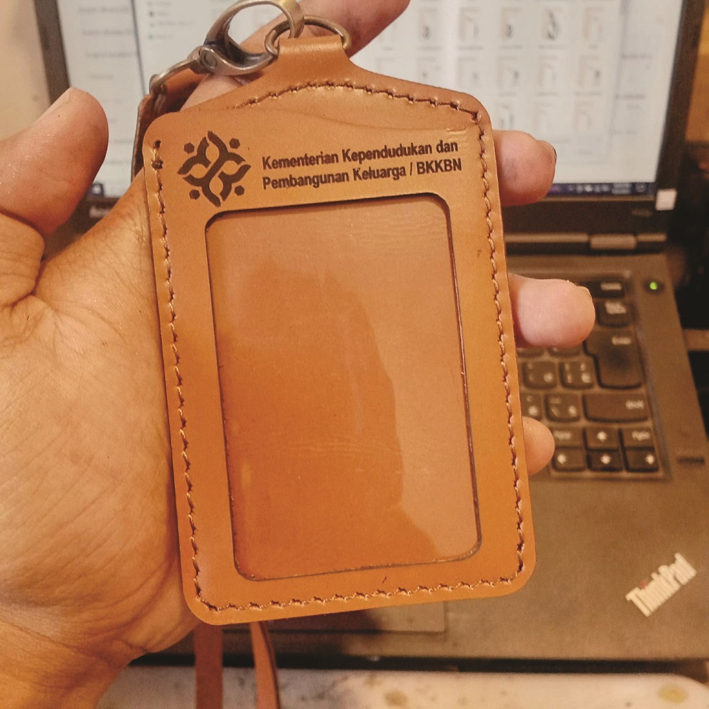 

Id card holder kulit asli bisa request logo dan tulisan