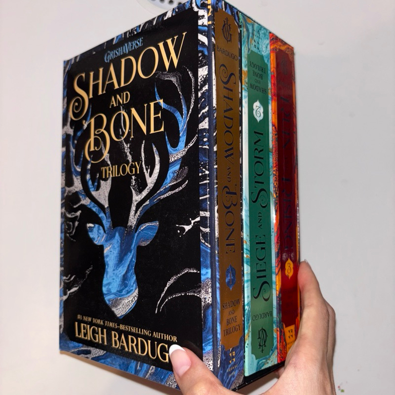 PRELOVED ORIGINAL Shadow and Bone Trilogy Box Set - Leigh Bardugo