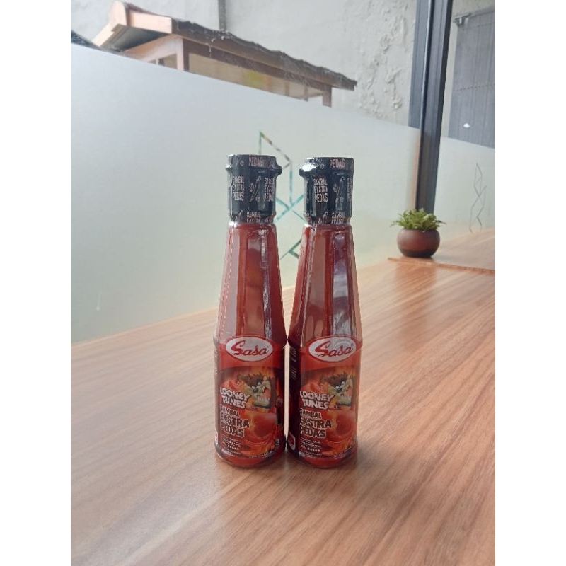 

Sasa sambal ekstra hot botol 135g