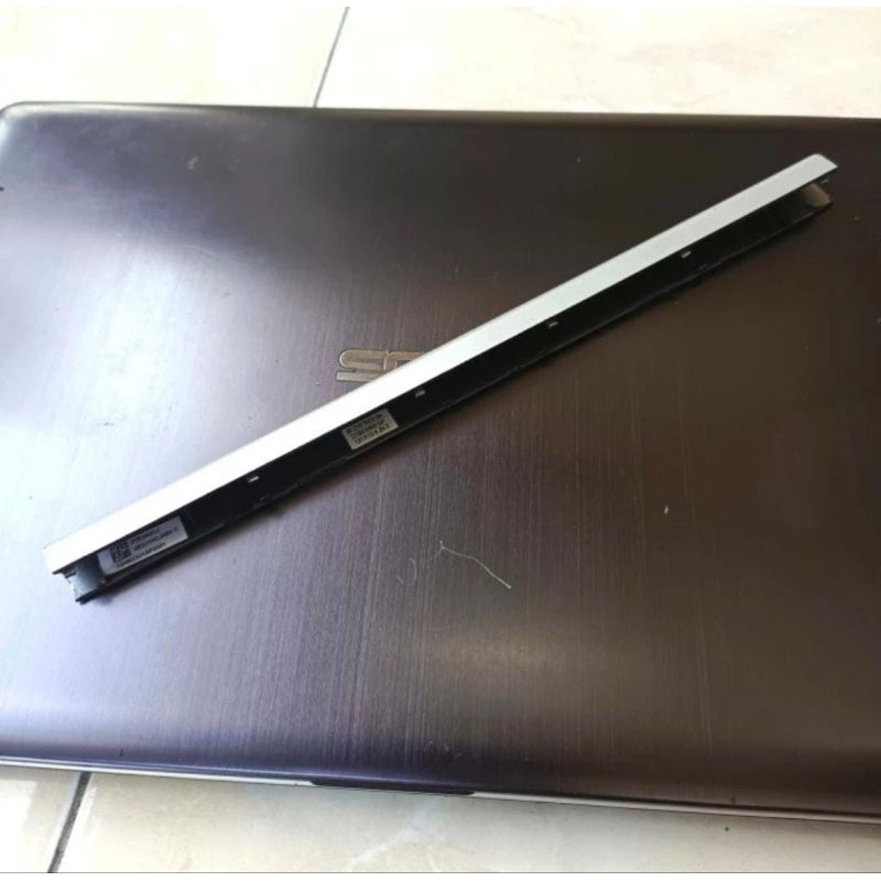 Tutup engsel casing case kesing Laptop Asus A451L