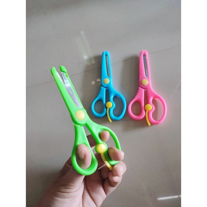 

gunting kertas kecil aman untuk anak sekolah
