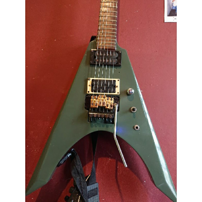 Gillmore Flying V Repaint