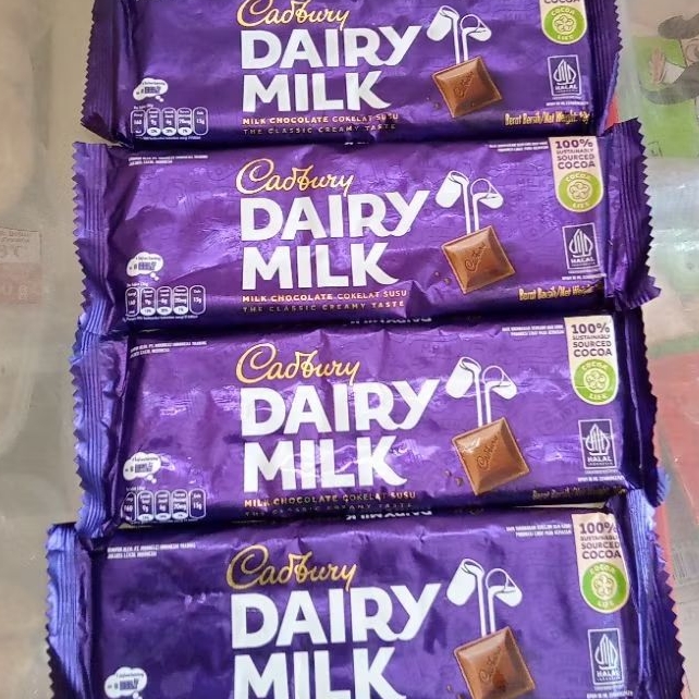 

Coklat Cadbury 90g/Cadbury daily milk/coklat Cadbury 1an/eceran