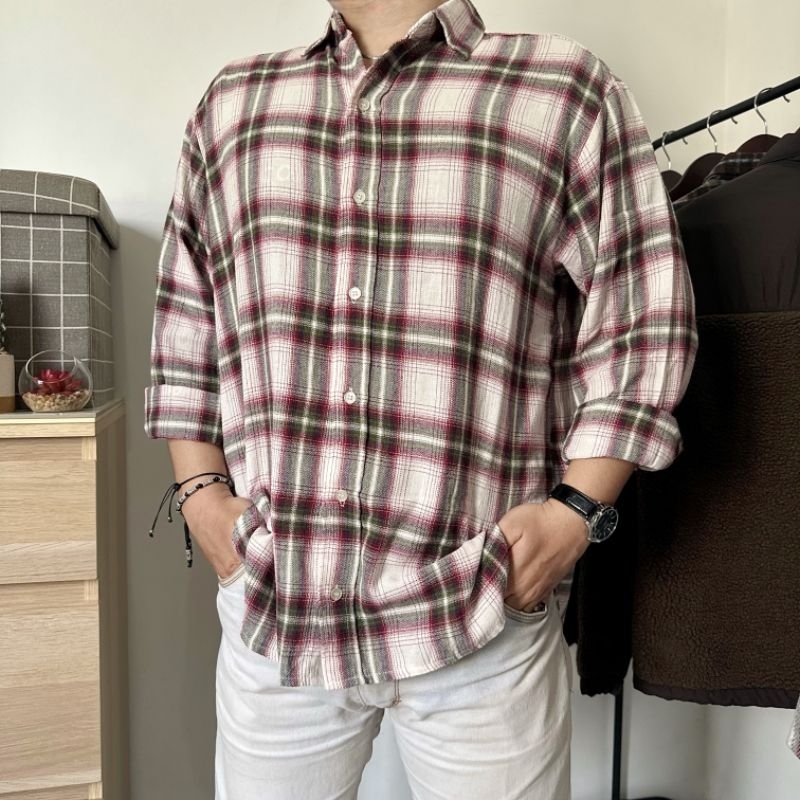 Kemeja Pria Merk "66 Girls"