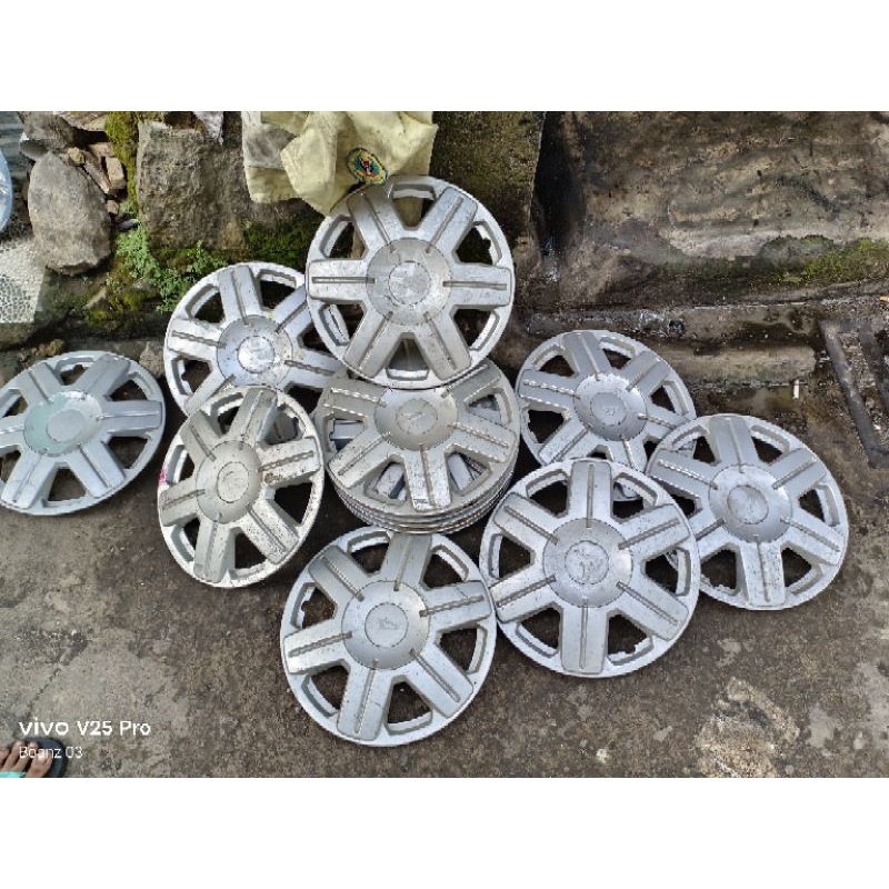 Tutup veleg cover wheel dop Mobil DAIHATSU XENIA ring 13 Bahan original
