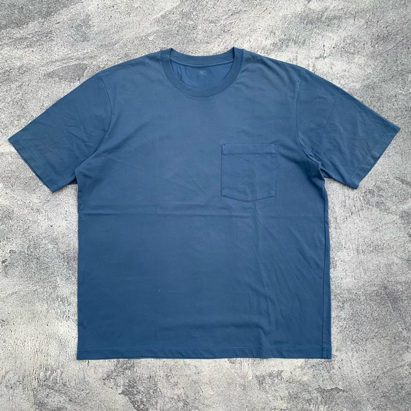 Uniqlo Pocket Airism T Shirt