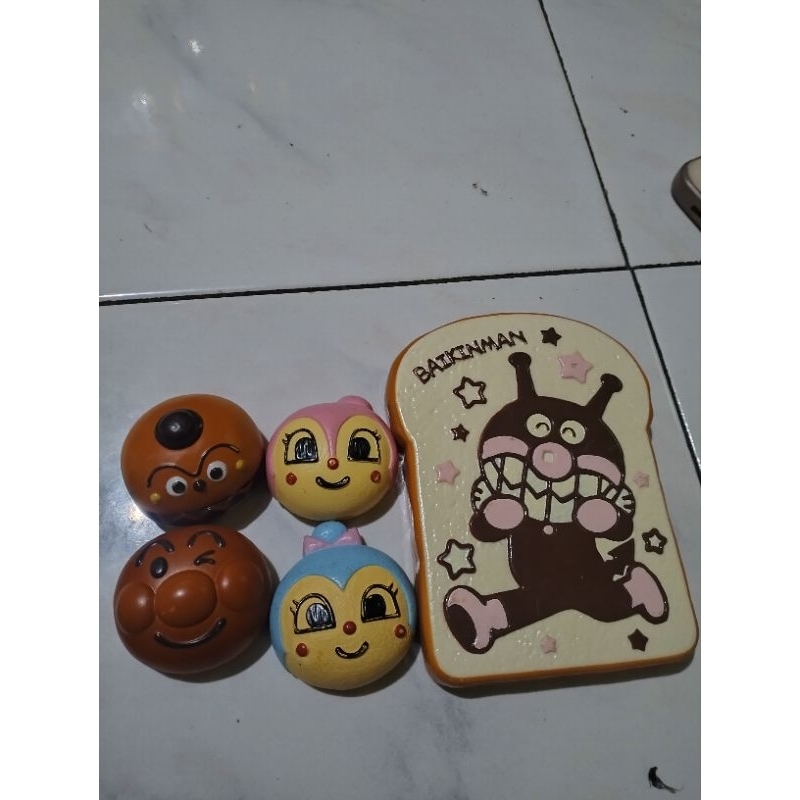 mainan kue anpanman preloved