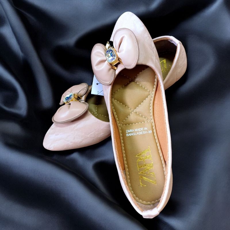 Sepatu Zara / Sepatu Flat / Flatshoes / Sepatu Balerrina / Sepatu Wanita / Sepatu Warna Salem / Sepa