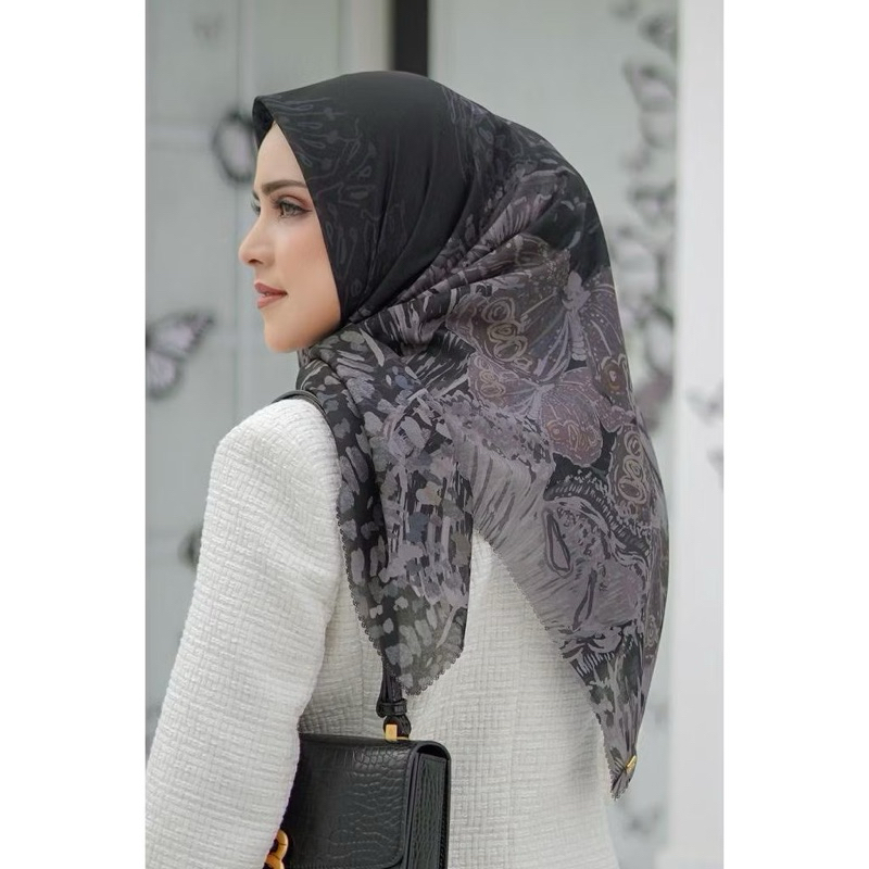 Buttonscarves Farsha Series - Black