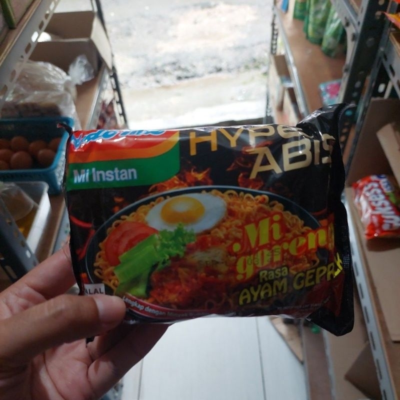 

indomie goreng hype habis
