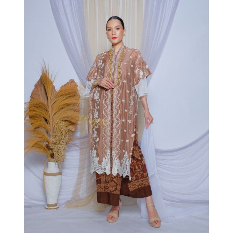 Aruna Silk Kebaya Outer Sutra Premium