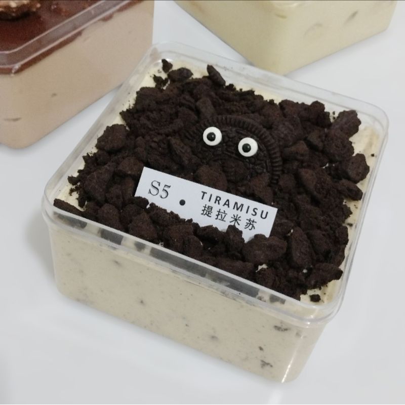 

Tiramisu Cake Oreo
